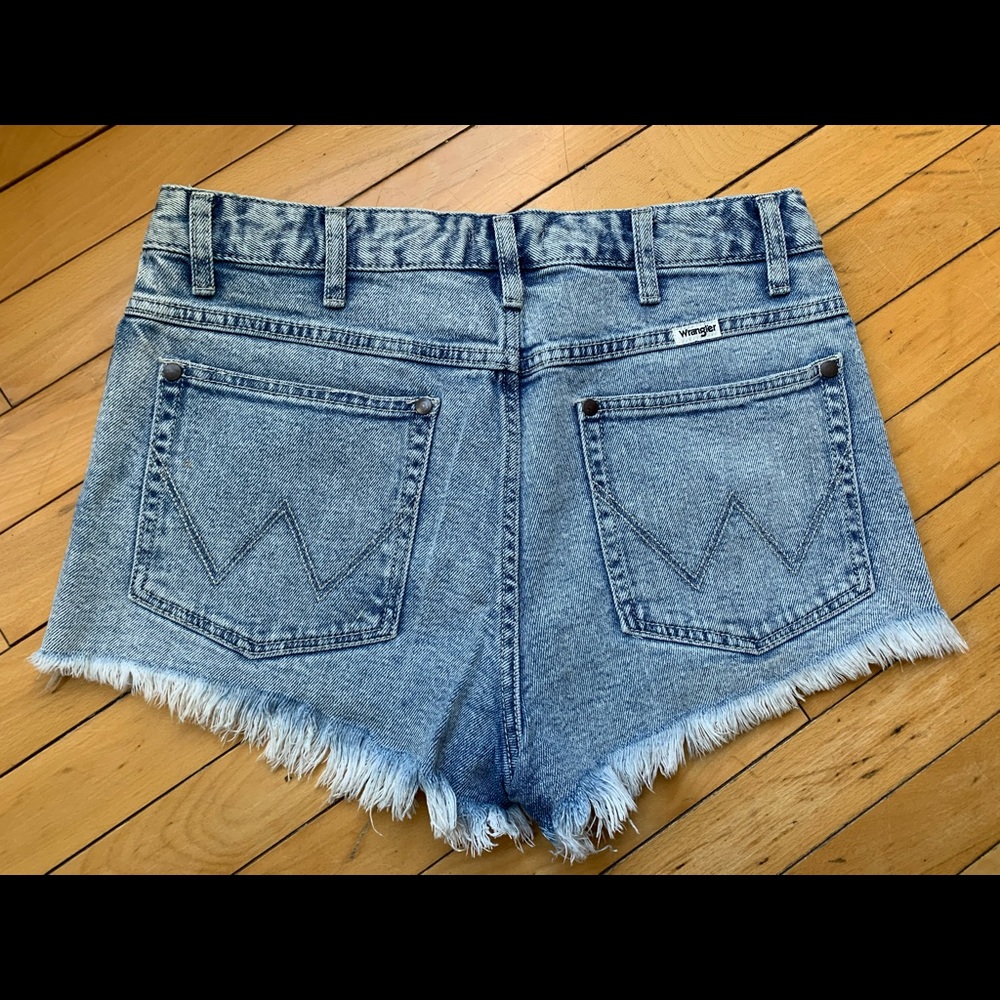 Wrangler Shorts - Picture 3 of 3